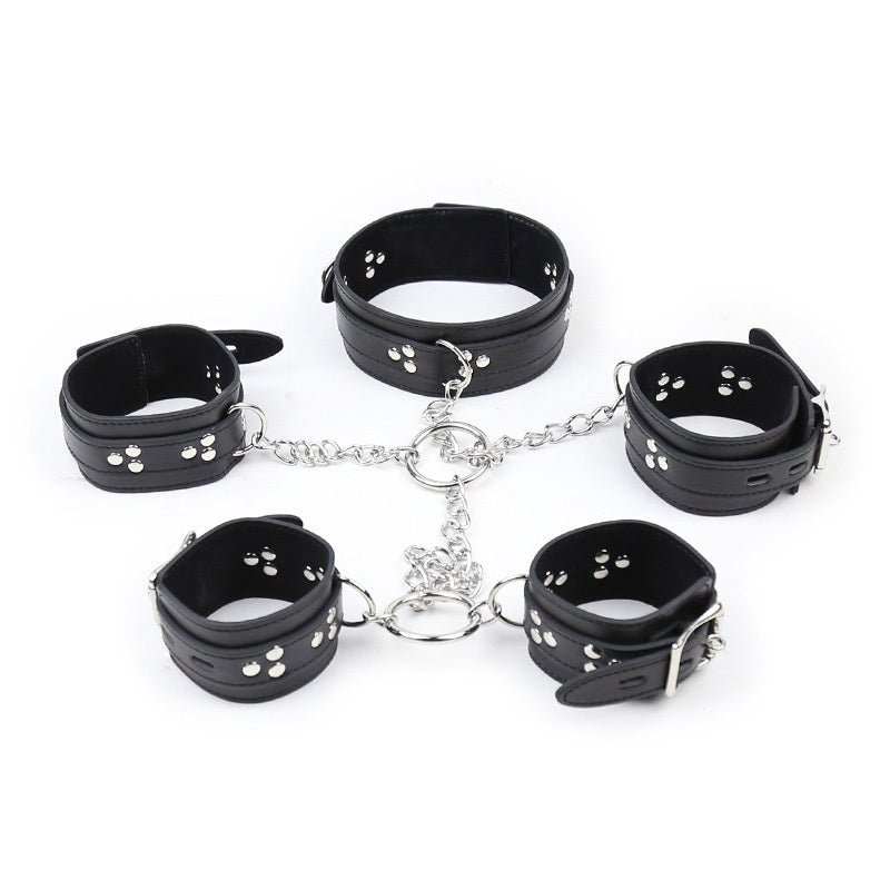 Collar collar back handcuffs
